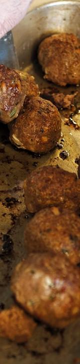 Lihapullat (Swedish Pork Meatballs)
