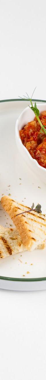 Loubieh Bzeit — Green Beans in Tomato Oil