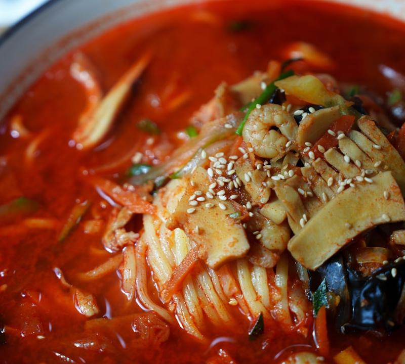 Mak Guksu (Korean Sesame Noodle Soup)
