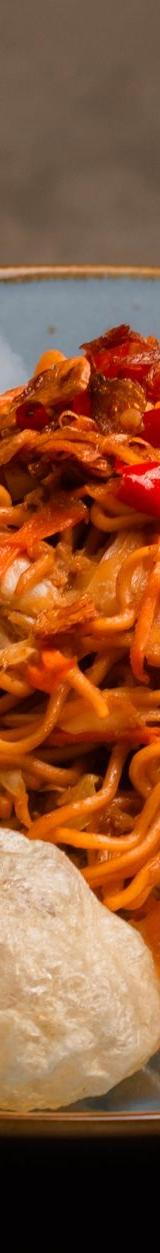 Malaysian Mee Goreng with Chicken & Satay