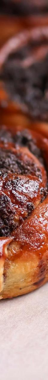 10-Min Maple Bacon Cinnamon Rolls