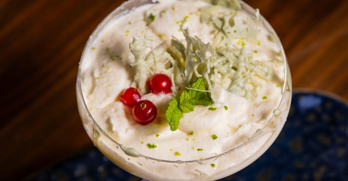 Matcha White Chocolate Mousse with Berries
