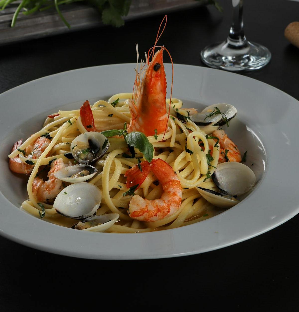 Mediterranean Shrimp Pasta