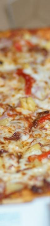 20-Min Melty Hawaiian Pizza