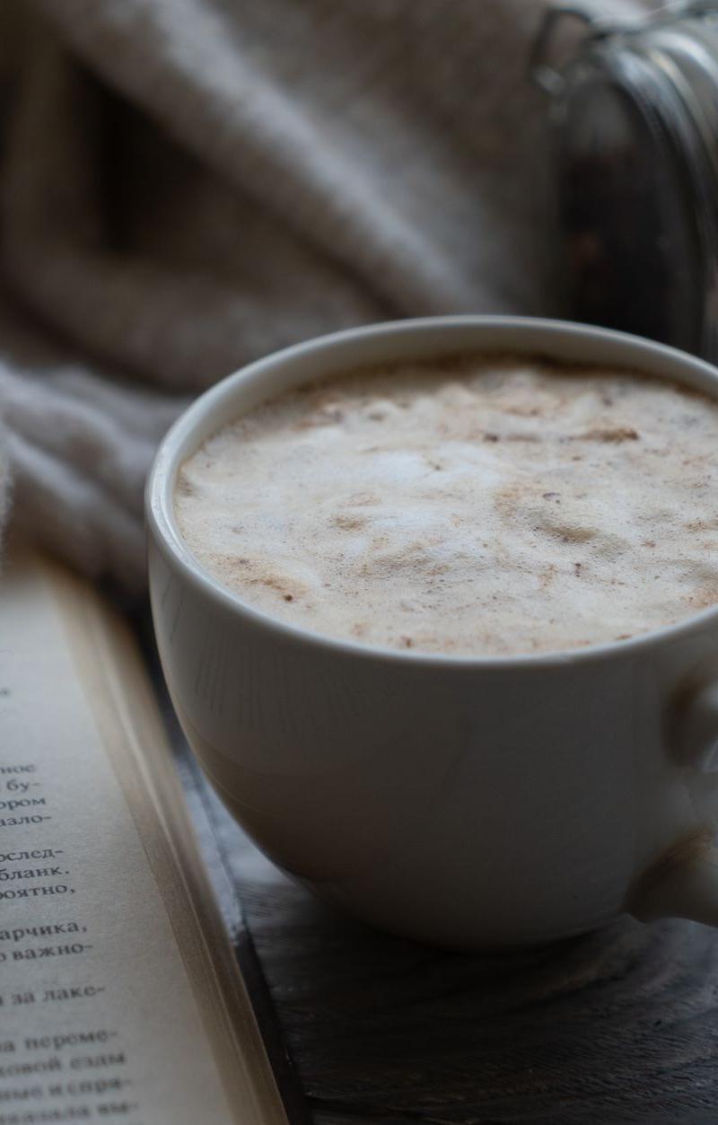 5-Min Mexican Hot Chocolate & Gingerbread