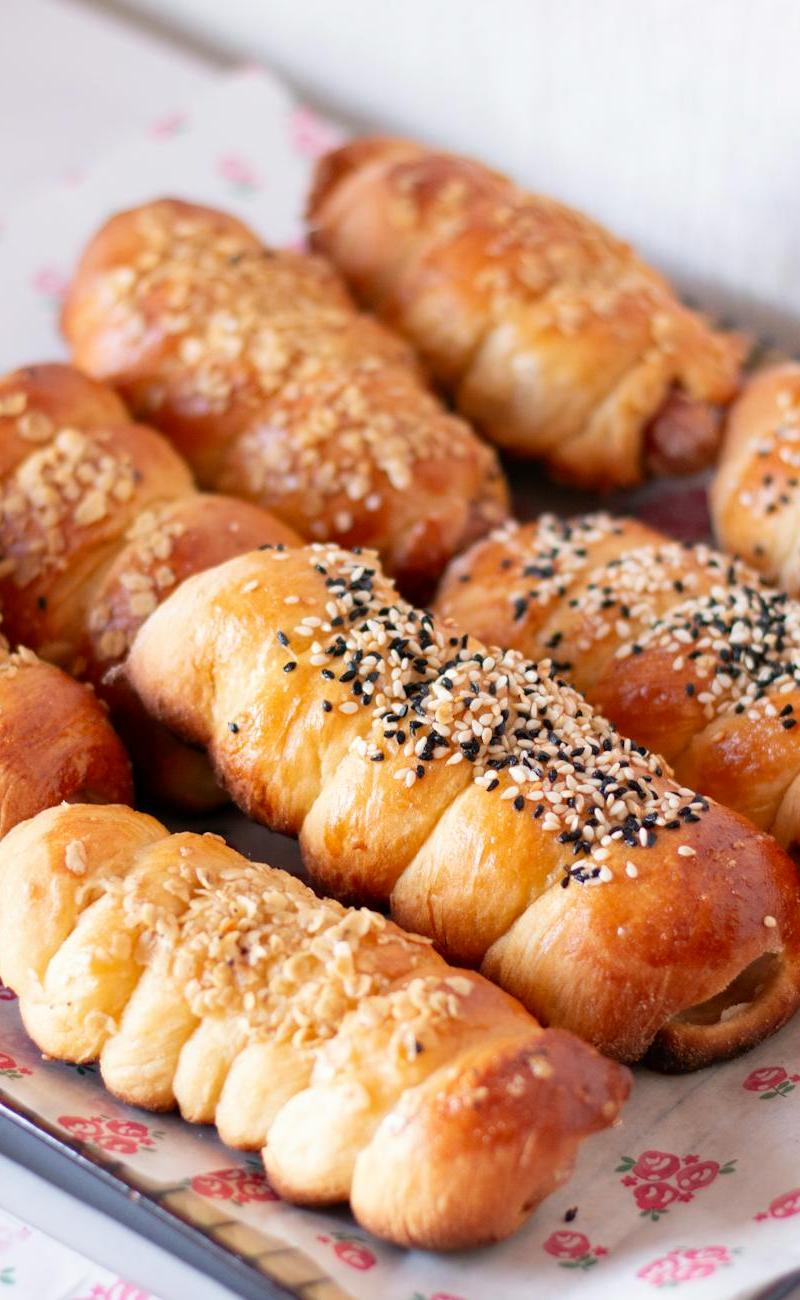 Mini Hot Dogs in Blankets