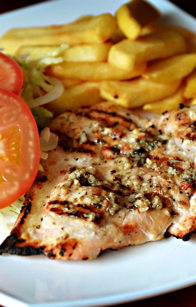 Mojo Chicken with Crispy Fries & Pineapple
