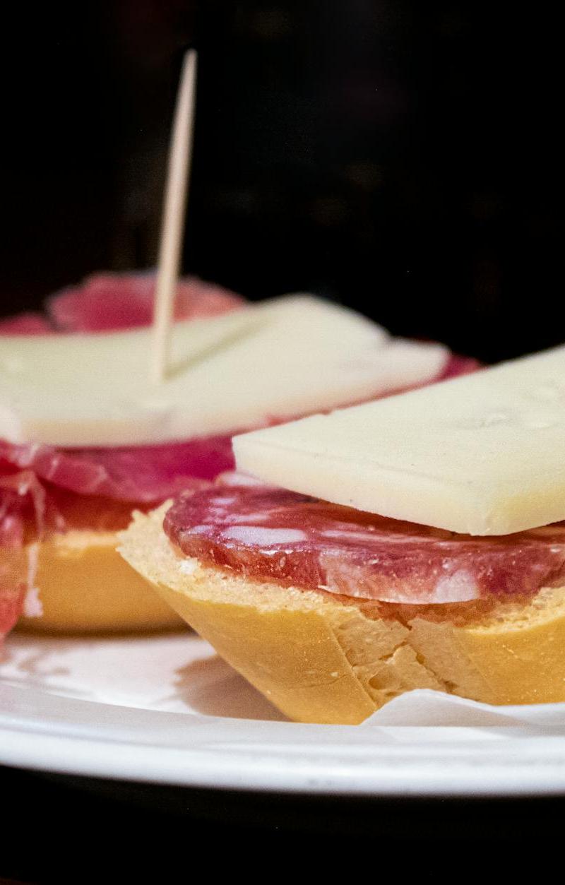 Montaditos de Jamón Serrano