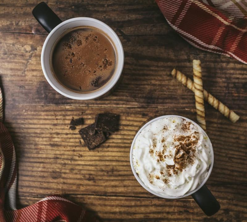 Mug Hot Chocolate with Marshmallows & Wafers