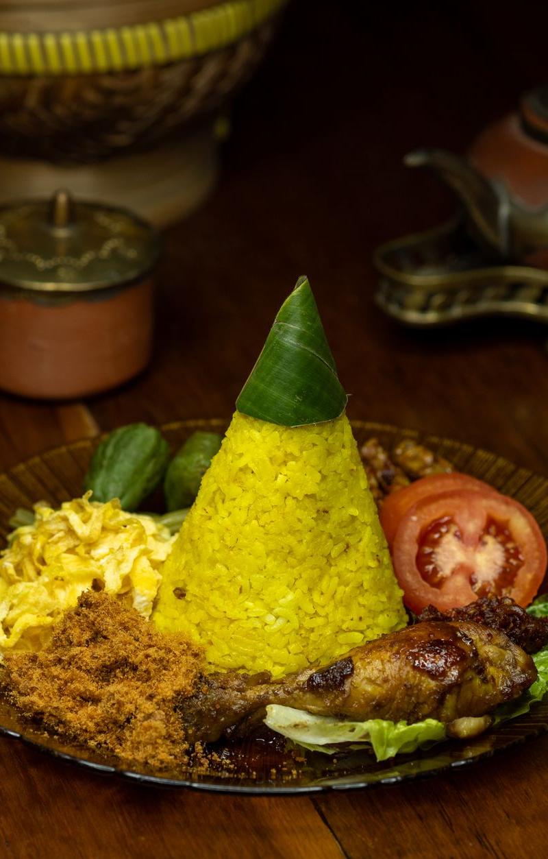 Nasi Kuning Dinner with Crispy Chicken & Sides