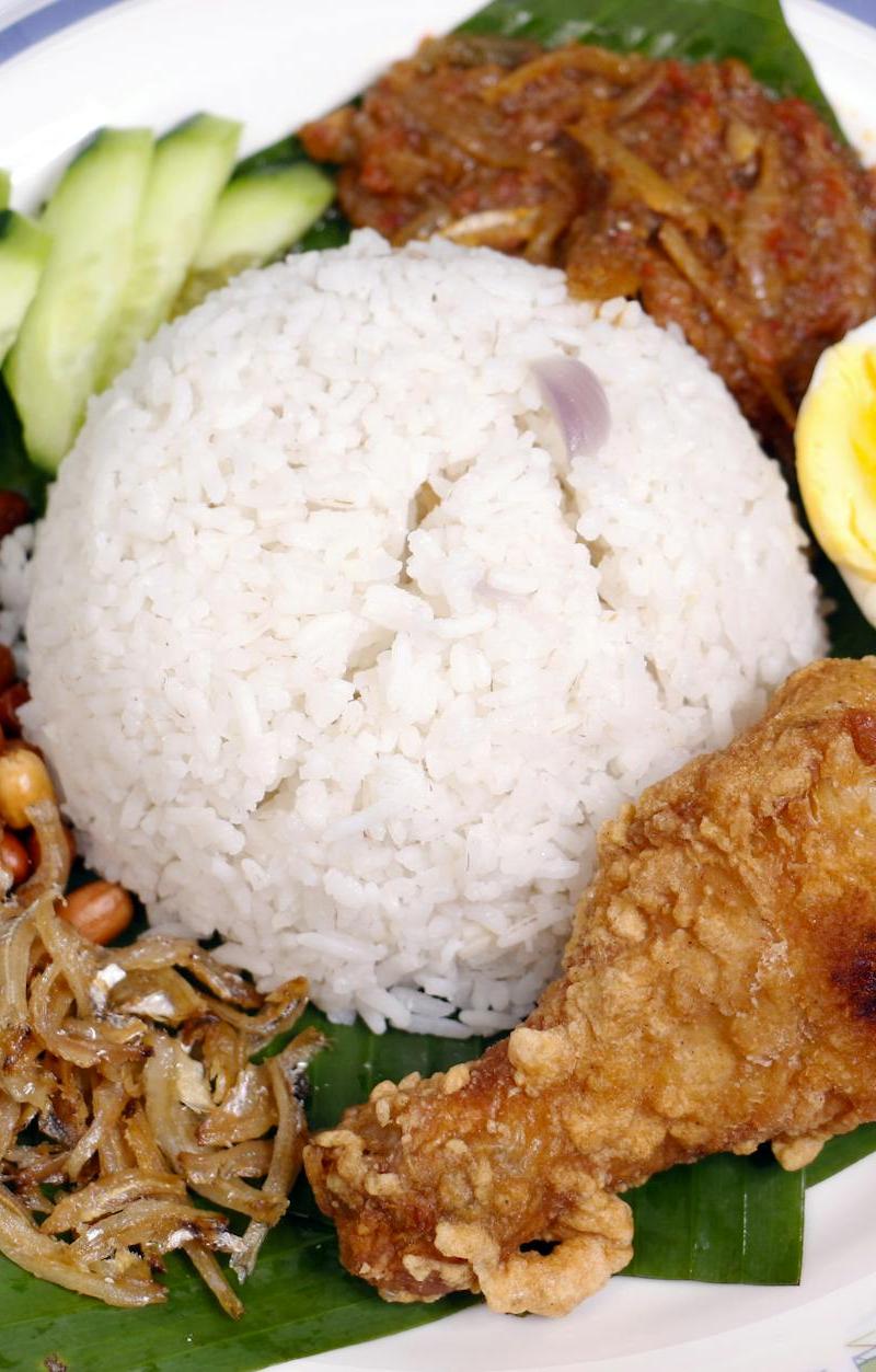 Nasi Lemak Ayam Goreng — Coconut Rice & Crispy Chicken