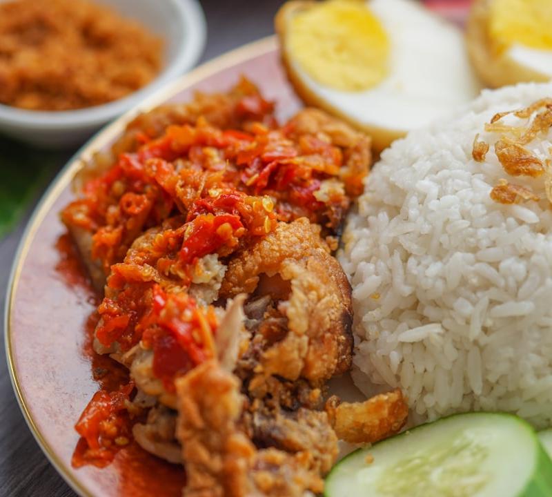 Nasi Lemak Ayam