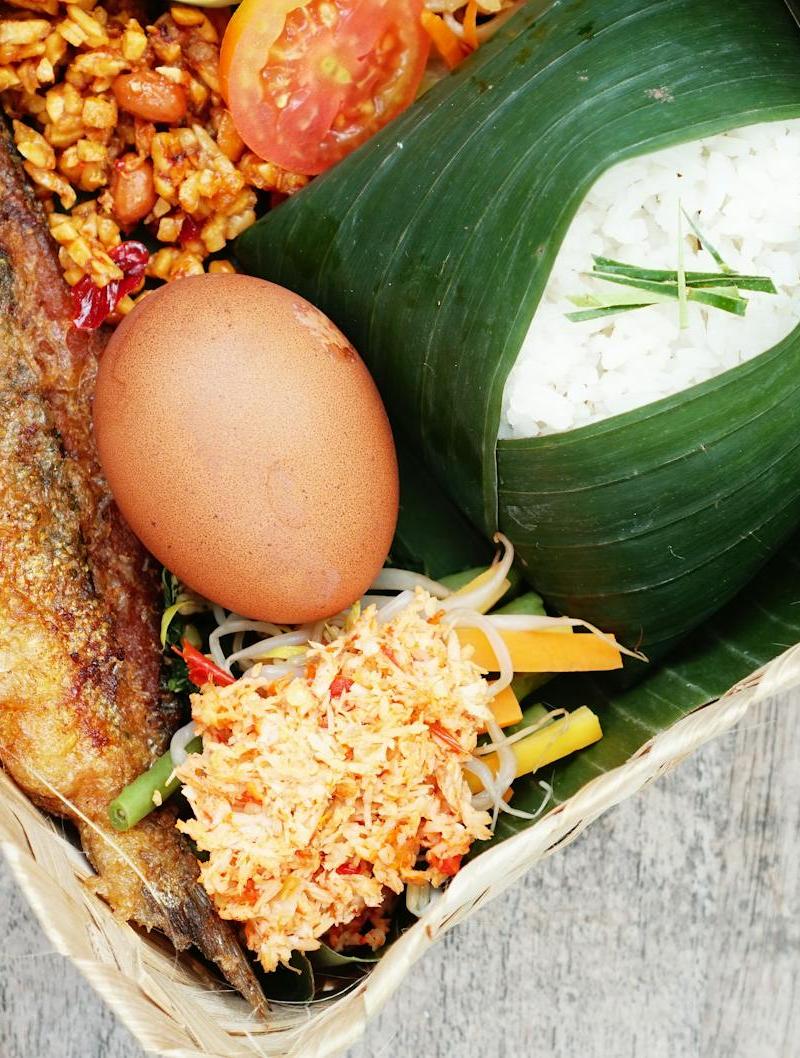 Nasi Pecel with Fried Fish & Egg