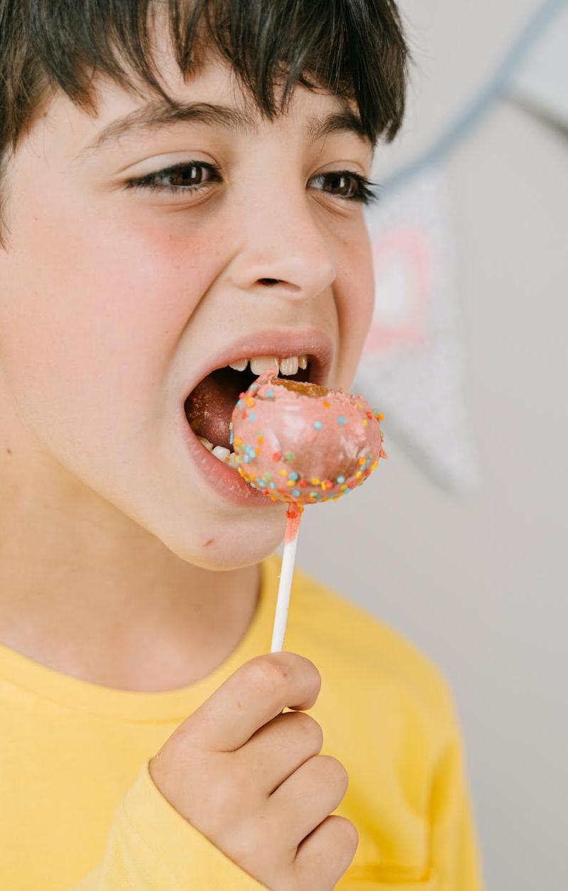 15-Min No-Bake Cake Pops