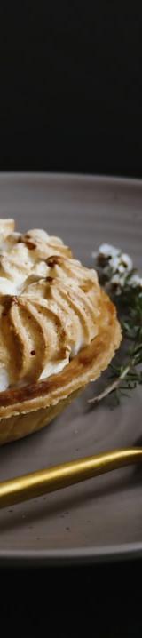 No-Bake Lemon Meringue Pie Cups