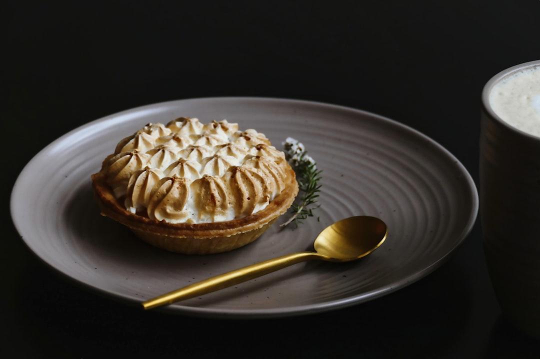 No-Bake Lemon Meringue Pie Cups