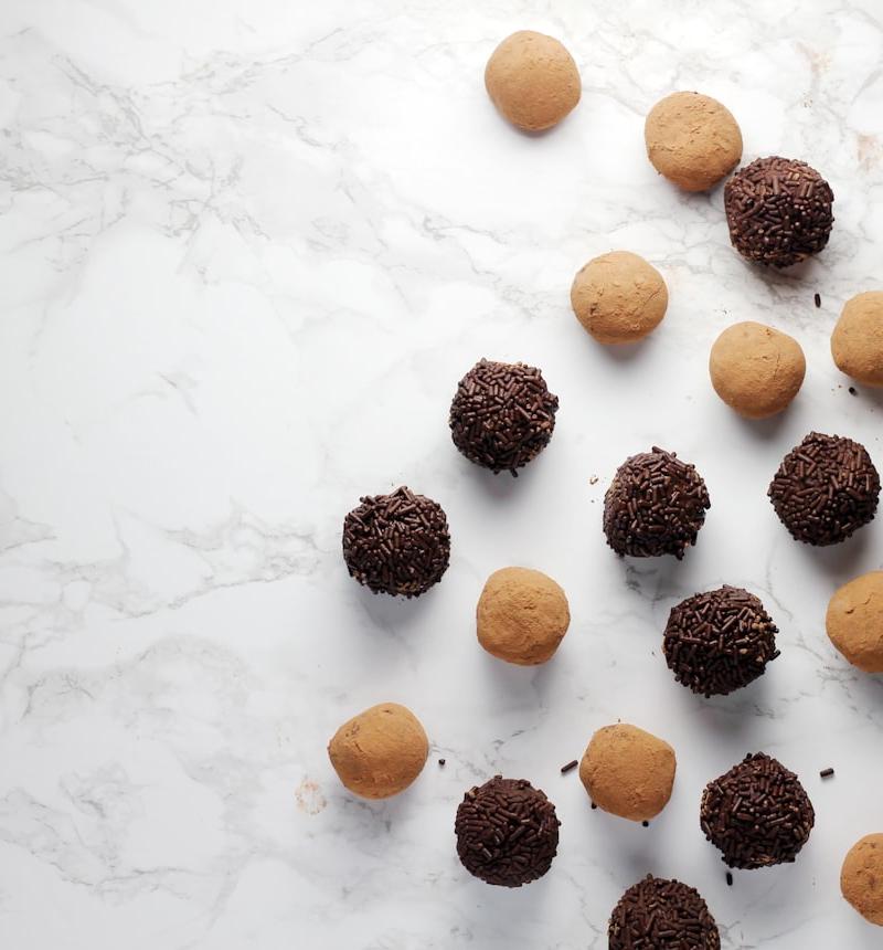 No-Bake Peanut Butter Energy Balls