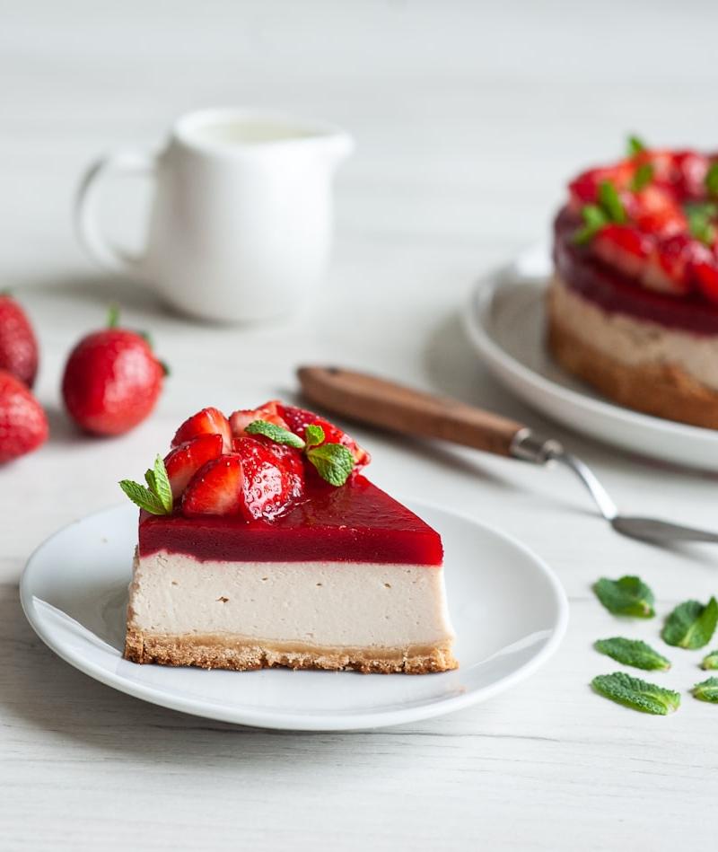 No-Bake Strawberry Cheesecake