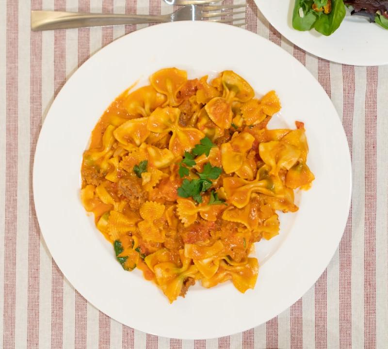 One-Pan Cheesy Beef Shells