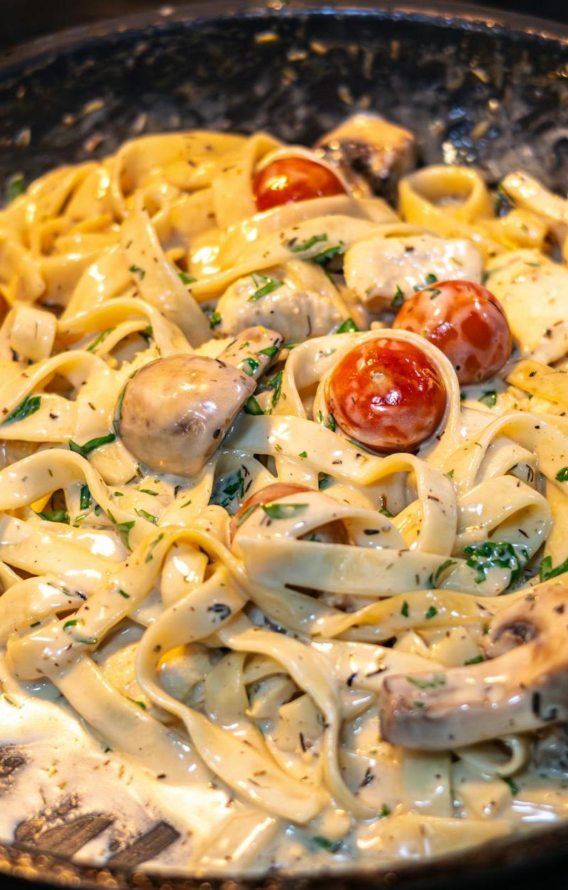 One-Pan Chicken Bacon Ranch Pasta