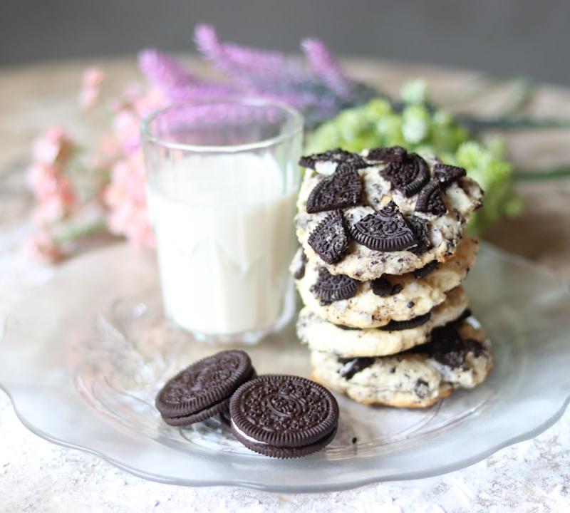 Oreo Stuffed Cookies