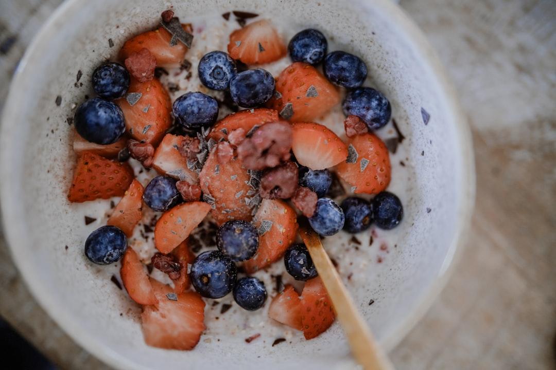 Overnight Berry Chia Oats