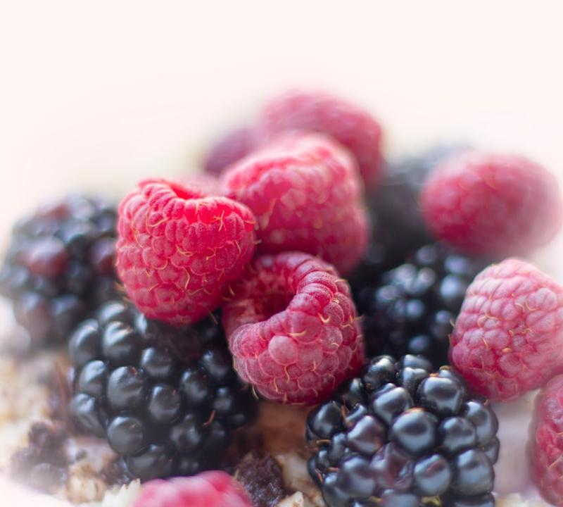 Overnight Oats with Berry Chia Crunch