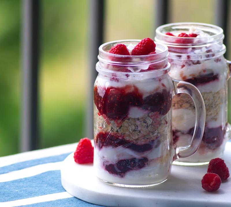 Overnight Oats with Chia & Fresh Berries
