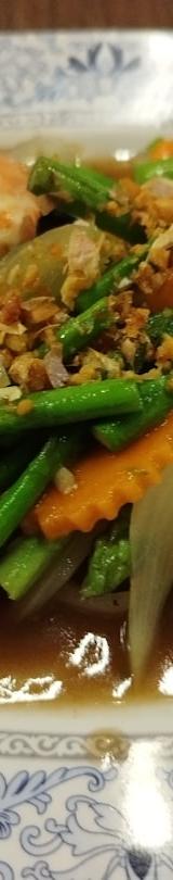 Pad Pak Ruam (Thai Stir-Fried Mixed Vegetables)