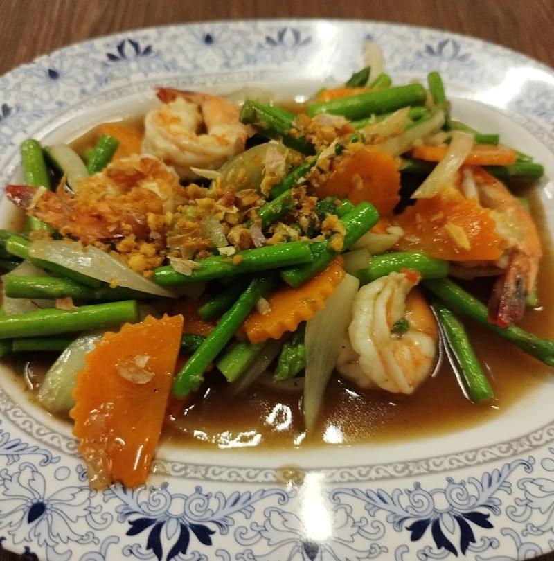Pad Pak Ruam (Thai Stir-Fried Mixed Vegetables)