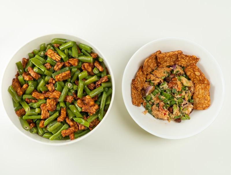 Pad Prik King with Crispy Tempeh & Salad