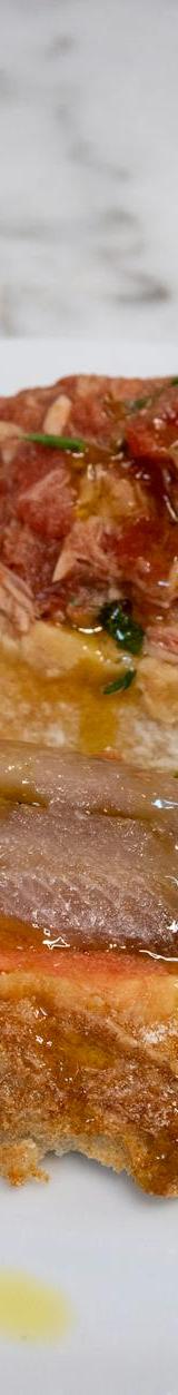 Pan con Tomate