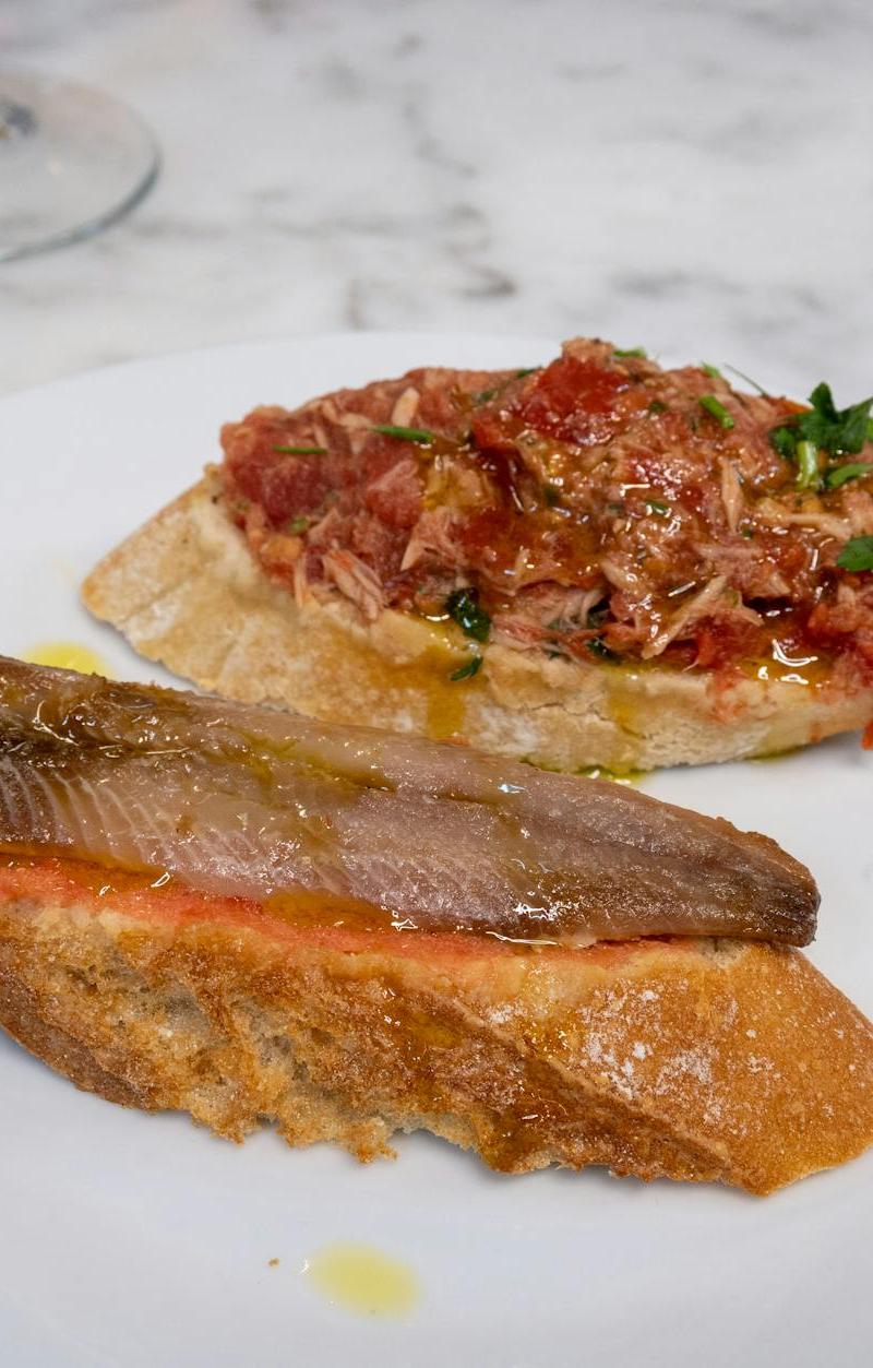 Pan con Tomate