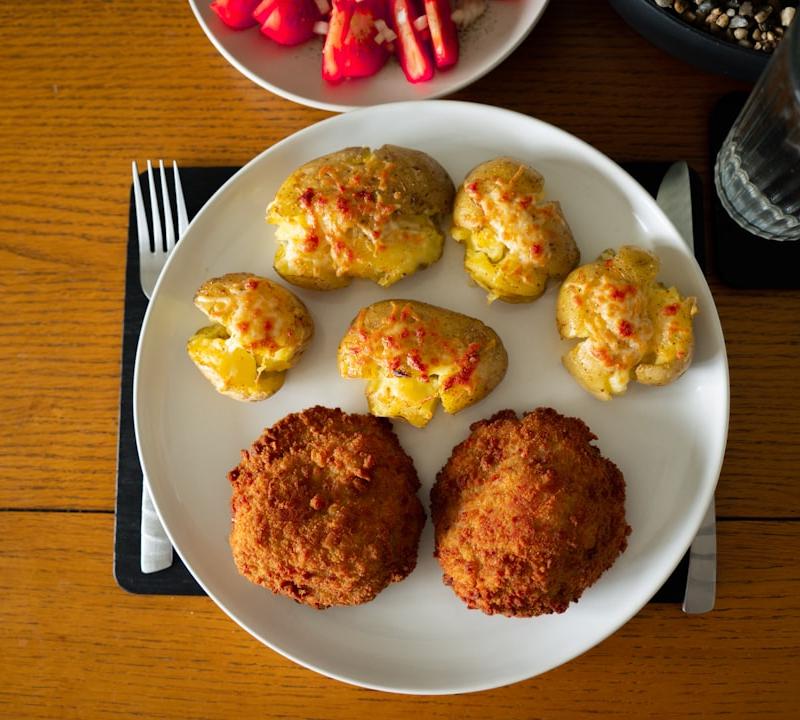 Pan-Fried Salmon Cakes