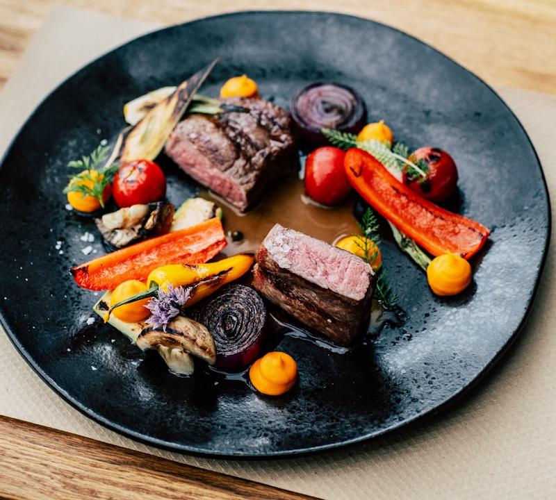 25-Minute Pan-Seared Beef & Roasted Veg