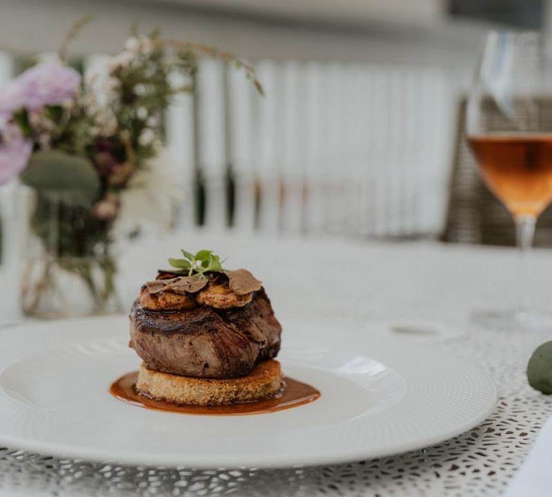 Pan-Seared Filet Mignon with Herb Butter