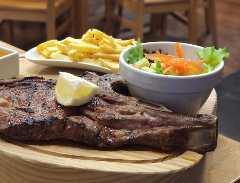 Pan-Seared Pork Ribs with Crispy Fries
