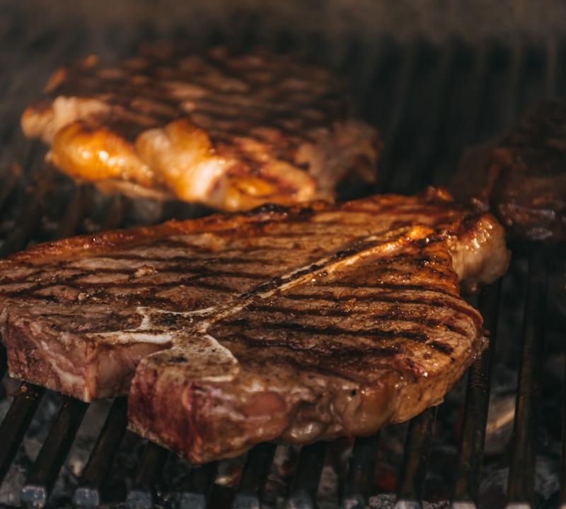 Pan-Seared Porterhouse with Garlic Butter
