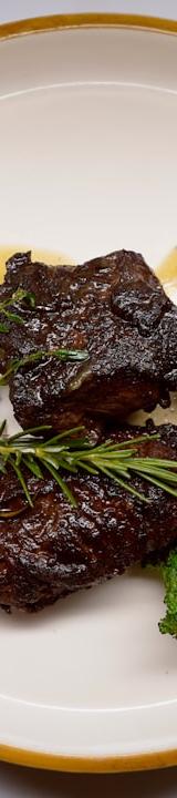 20-Min Pan-Seared Ribs with Potatoes & Broccoli