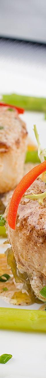 Pan-Seared Scallops with Asparagus & Lemon Butter