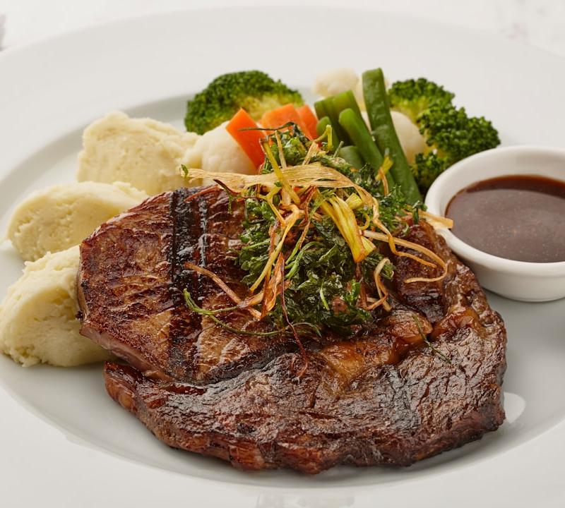 Pan-Seared Steak with Bordelaise Sauce