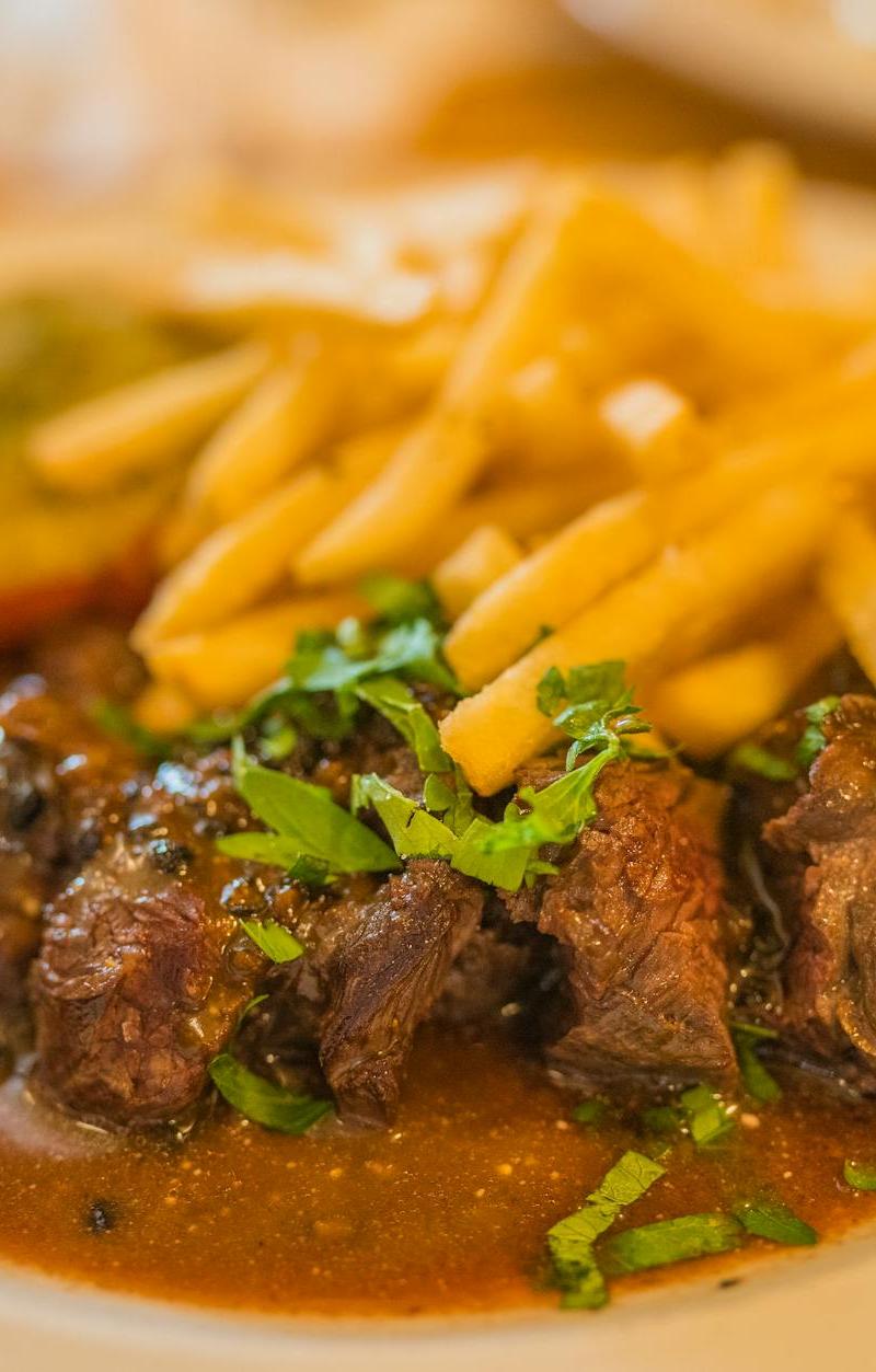 Crispy Pan-Seared Steak & Fries with Roasted Tomato