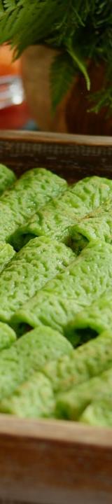 Pandan Crepe Rolls with Coconut Filling