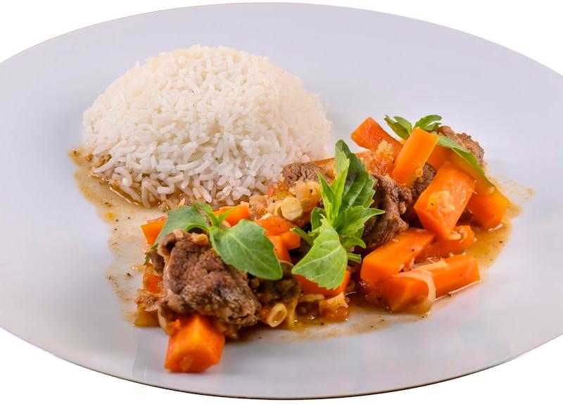 Paprika Beef Pörkölt