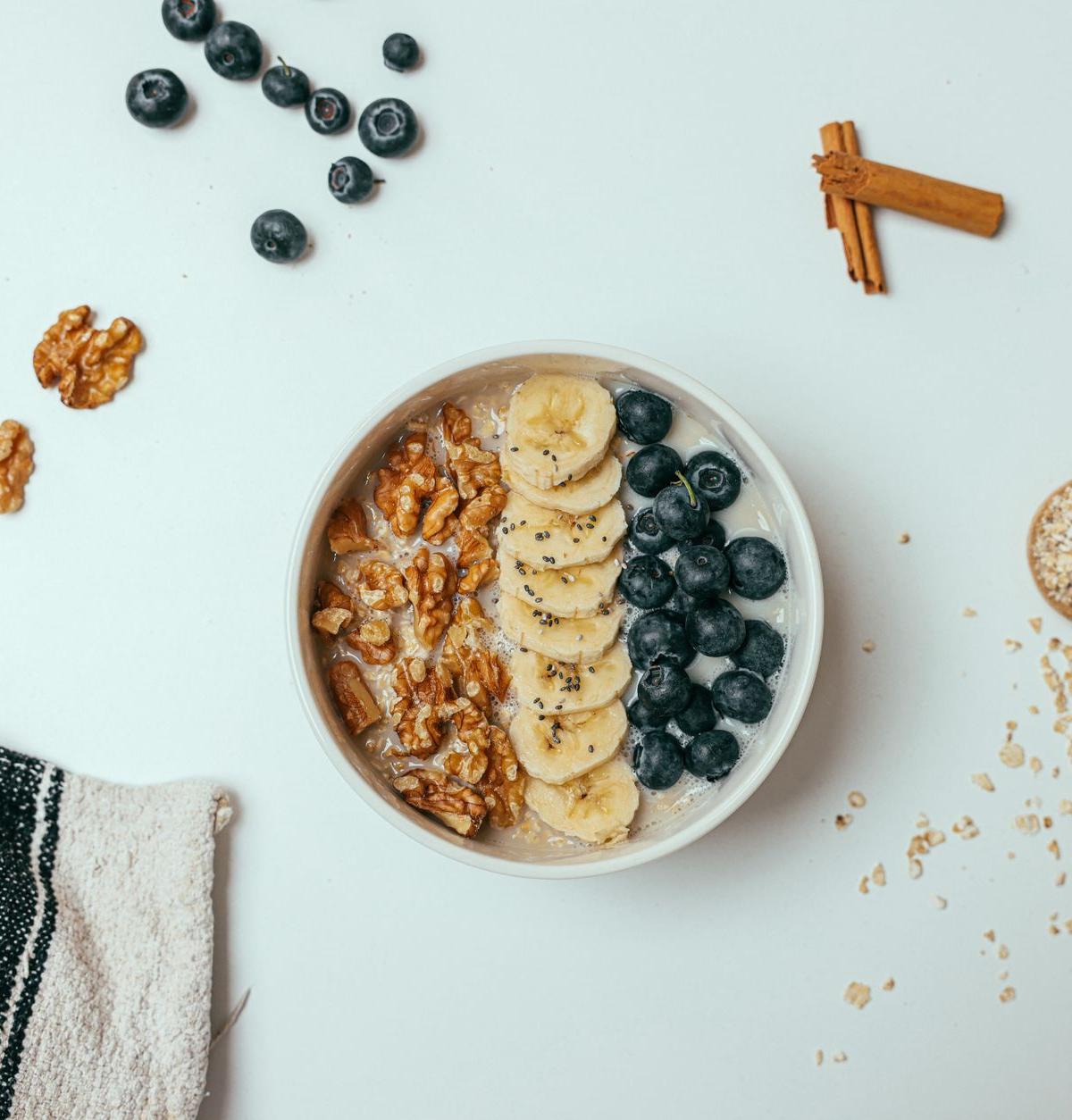 Peanut Butter Banana Oat Bowl