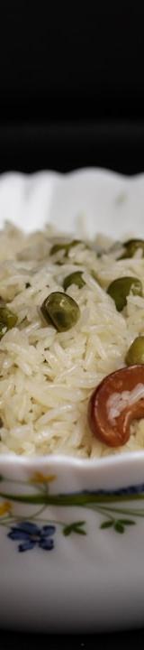 15-Minute Peas & Carrot Pulao