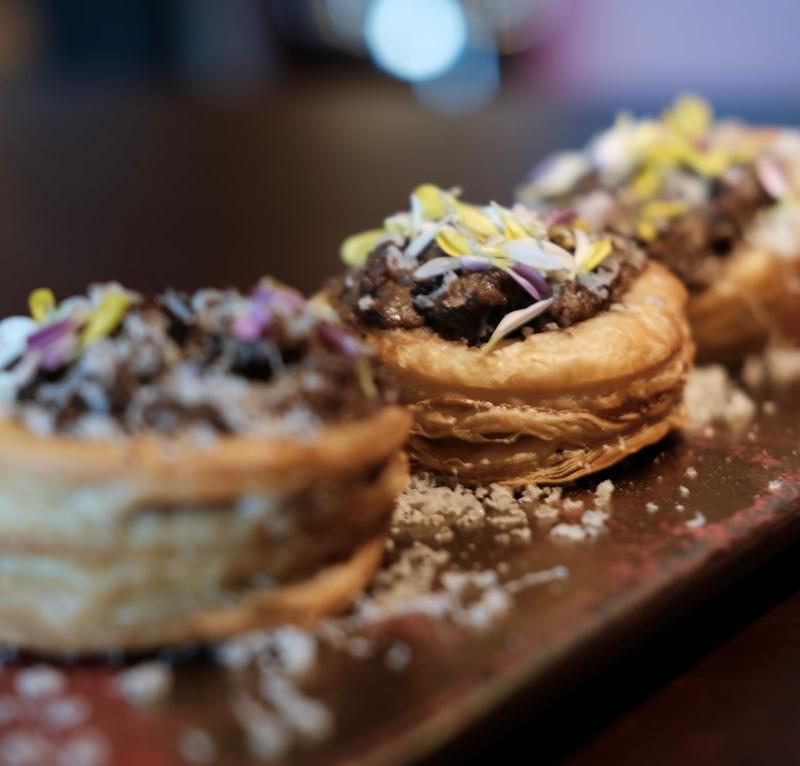 Crispy Phyllo Cups with Creamy Mushroom Filling