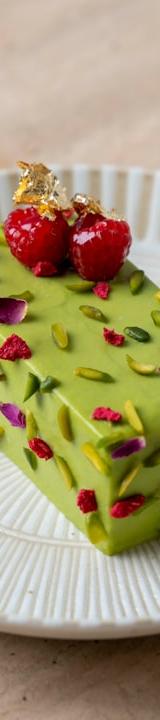Indian Pistachio Frozen Cream