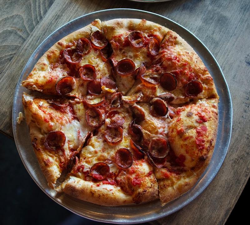 Pizza Salame Piccante