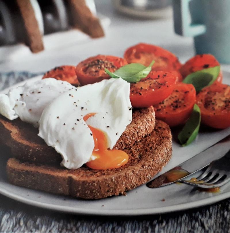 Poached Eggs on Tomato Toast